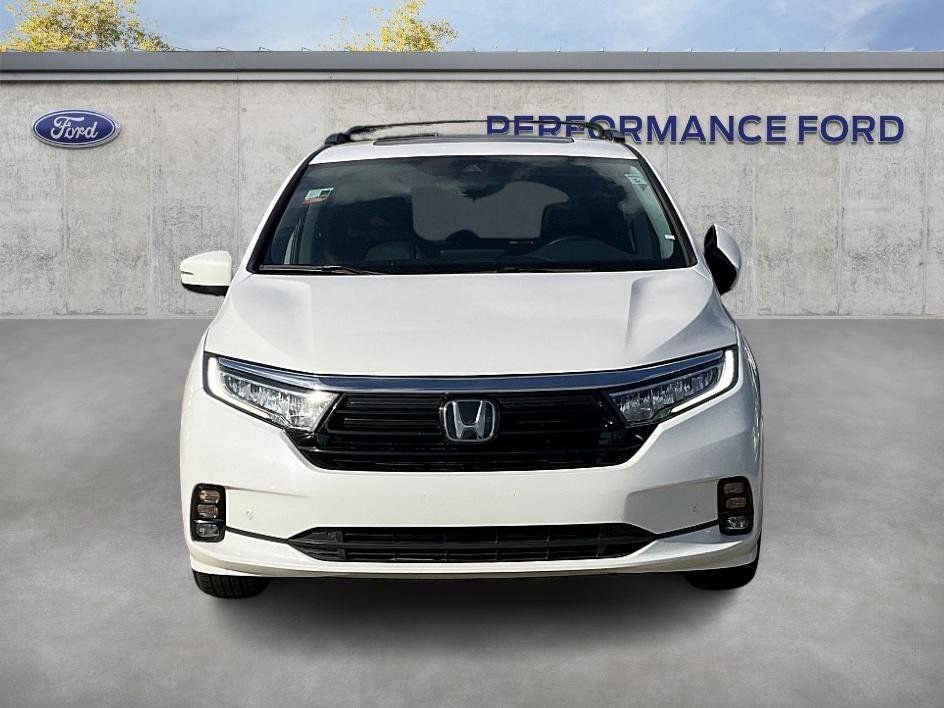 Used 2023 Honda Odyssey Touring image 2