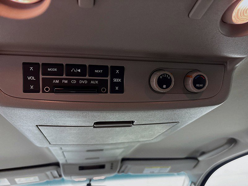 Used 2005 Nissan Armada SE w/ (T01) Tow Pkg image 21