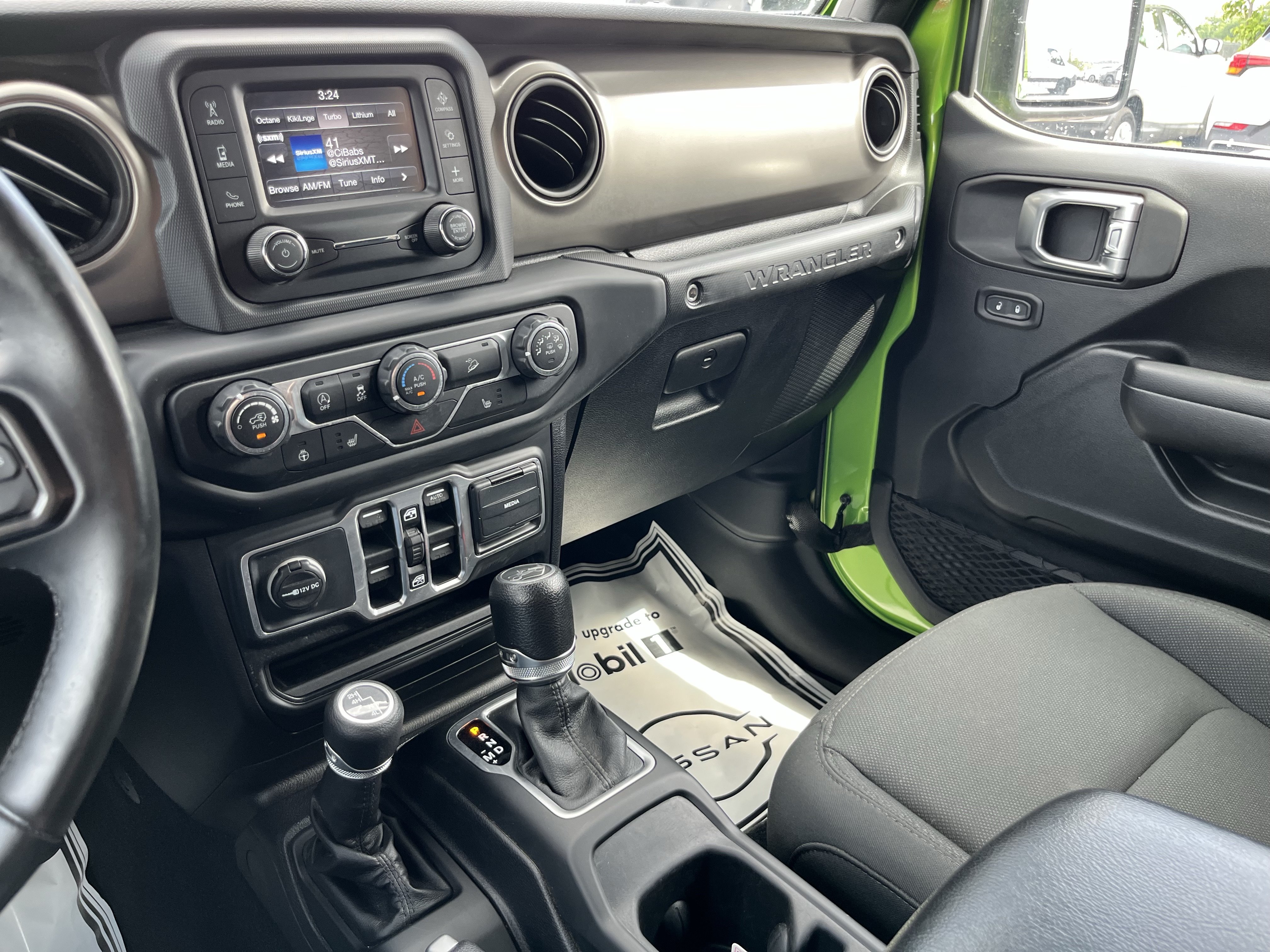 Used 2018 Jeep Wrangler Unlimited Sport S AWD/4WD image 27