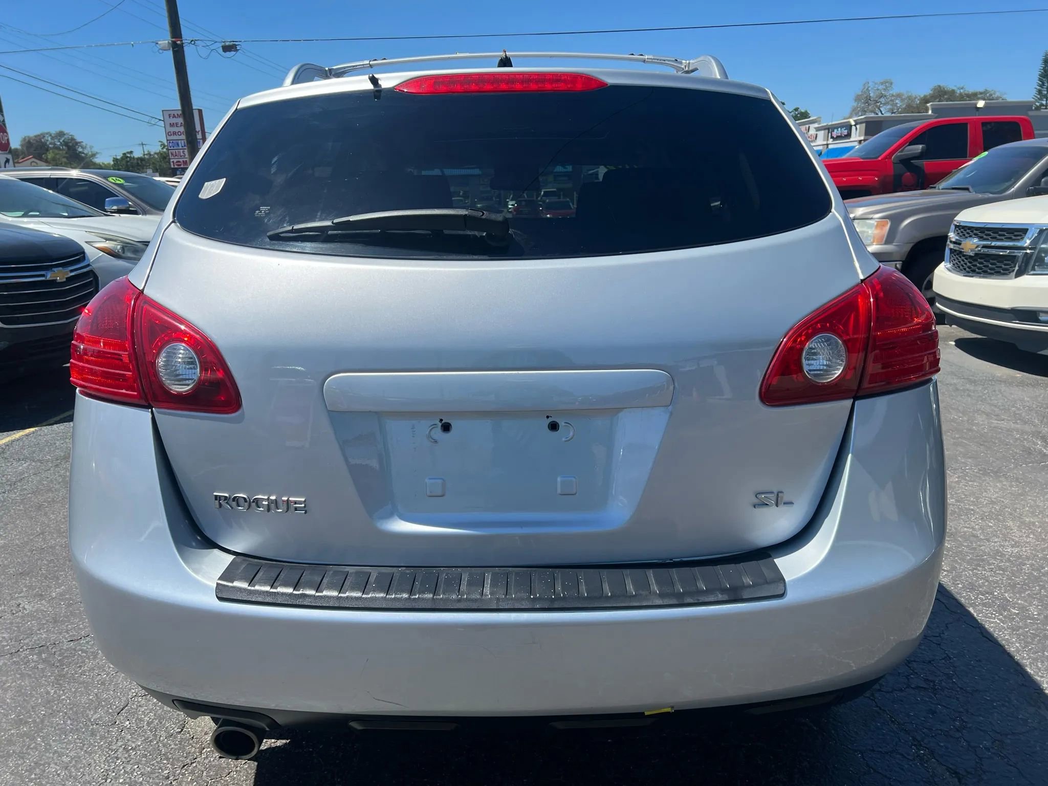 Used 2010 Nissan Rogue SL w/ Moonroof Pkg image 6