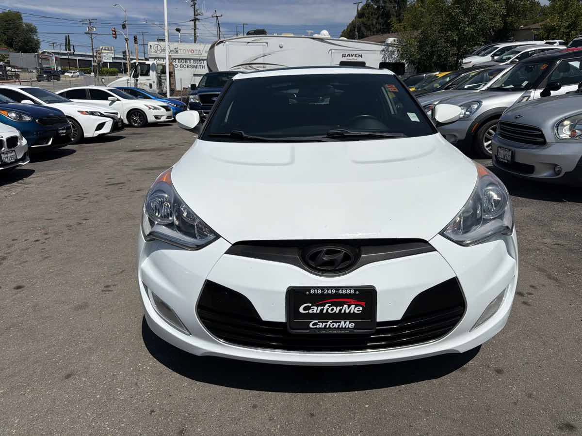 Used 2016 Hyundai Veloster w/ Option Group 02 FWD image 2