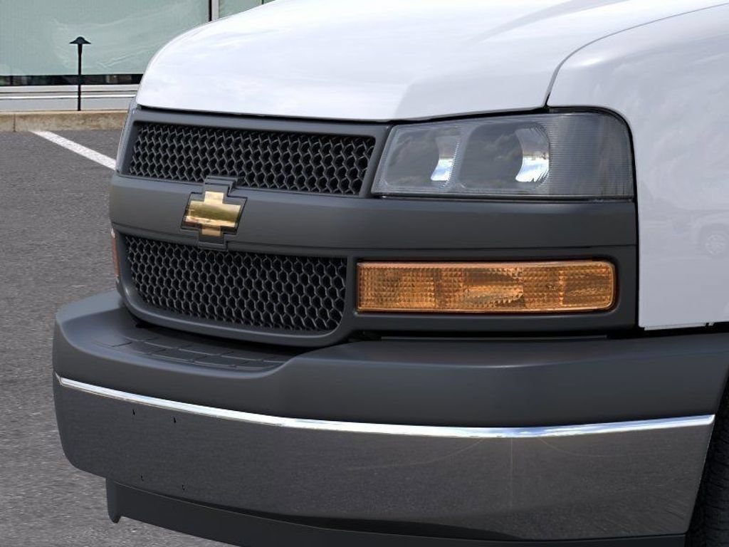 New 2026 Chevrolet Express 2500 Extended w/ Driver Convenience Package RWD image 13