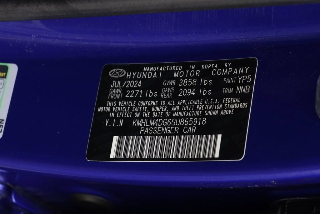Used 2025 Hyundai Elantra Sport FWD image 24