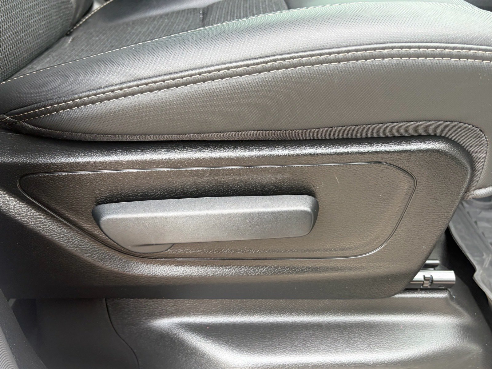 Used 2022 RAM 1500 Big Horn AWD/4WD image 35