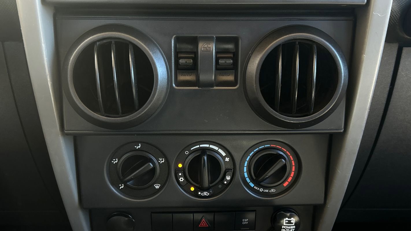Used 2008 Jeep Wrangler X AWD/4WD image 25