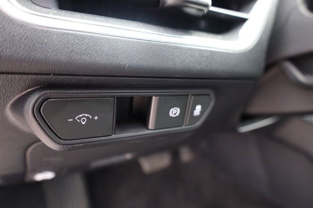 Used 2025 Kia K4 EX image 16