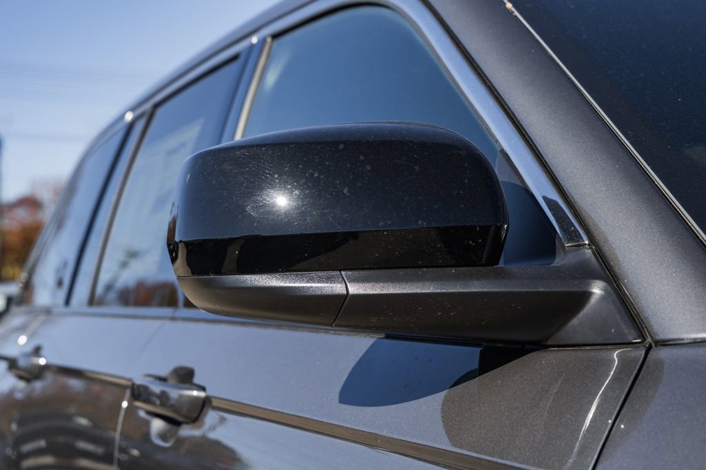 New 2025 Jeep Grand Cherokee Laredo X w/ Luxury Tech Group I image 14