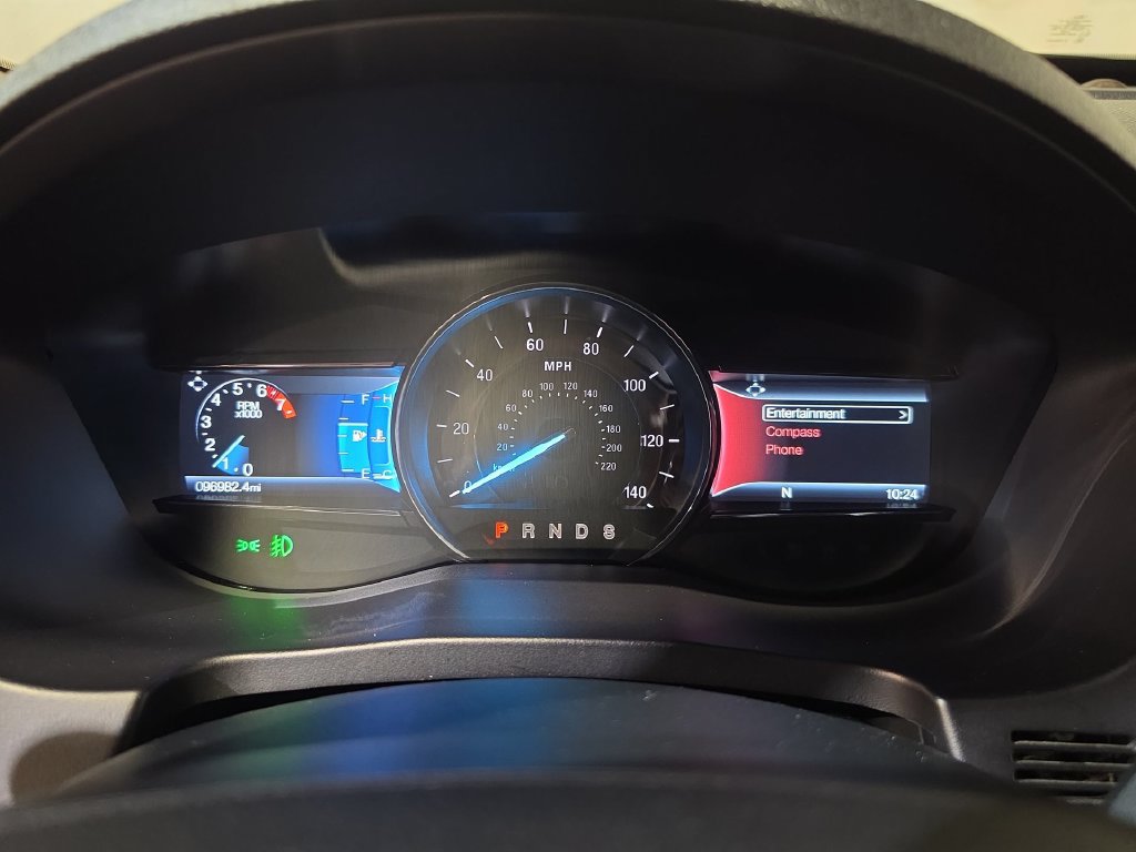 Used 2019 Ford Explorer XLT AWD/4WD image 10
