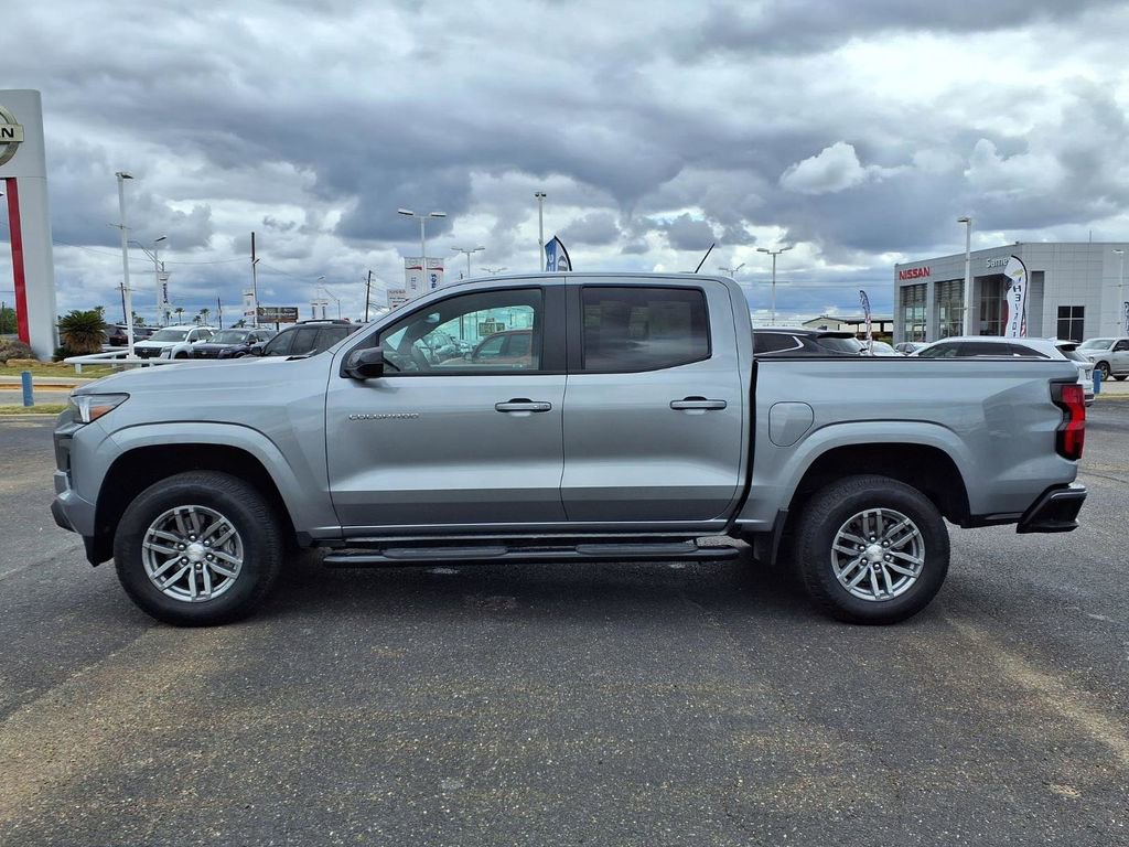 Used 2024 Chevrolet Colorado LT w/ LT Convenience Package image 4