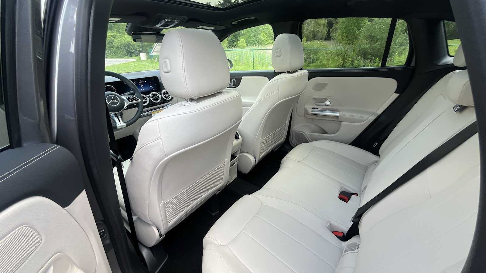 New 2026 Mercedes-Benz GLA 250 4MATIC image 14