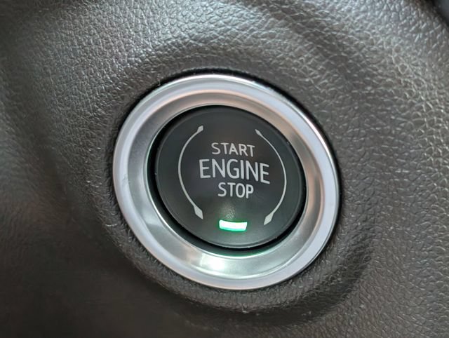Used 2022 GMC Sierra 3500 Denali w/ Denali Ultimate Package AWD/4WD image 33