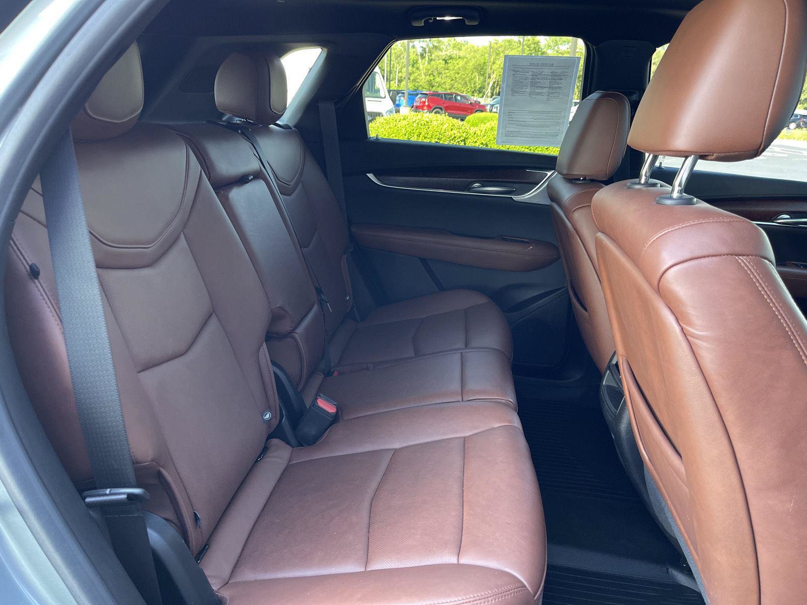 Used 2024 Cadillac XT5 Sportv w/ Technology Package AWD/4WD image 41