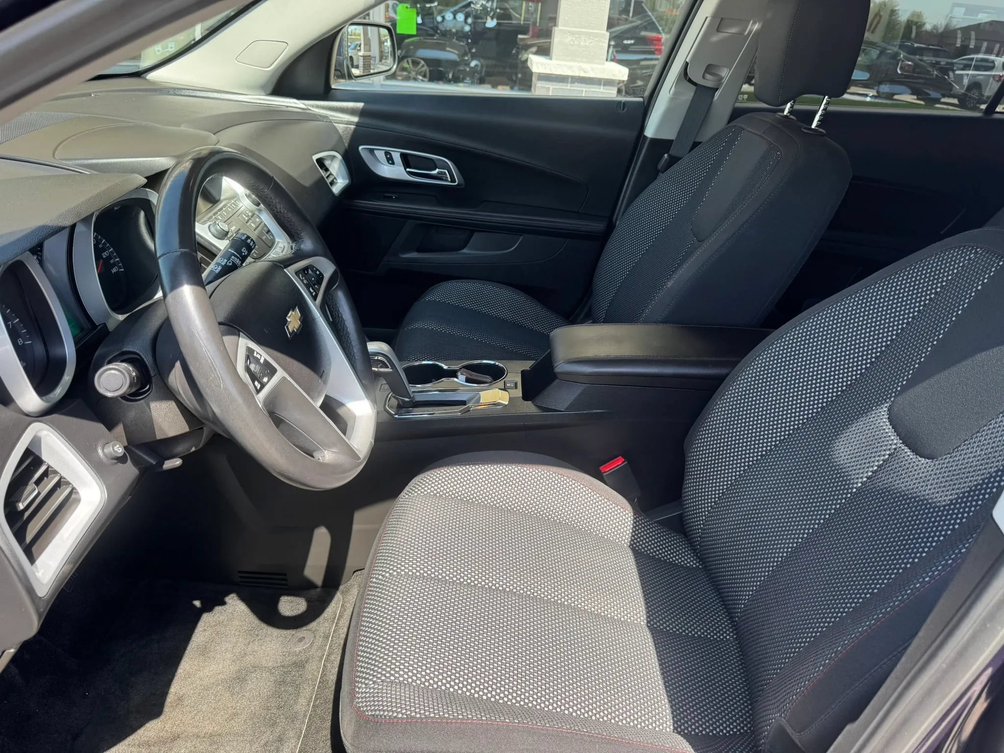 Used 2015 Chevrolet Equinox LT w/ Driver Convenience Package FWD image 10