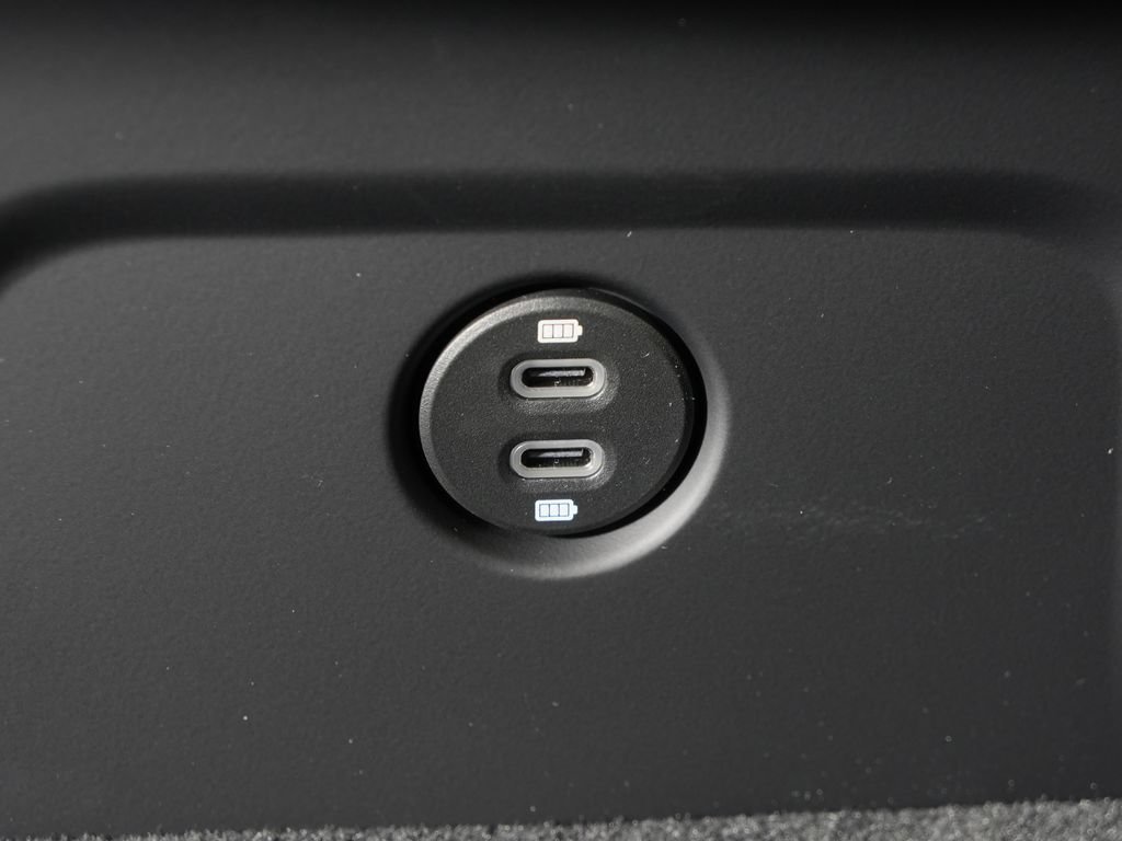 New 2026 Porsche Macan S AWD/4WD image 36