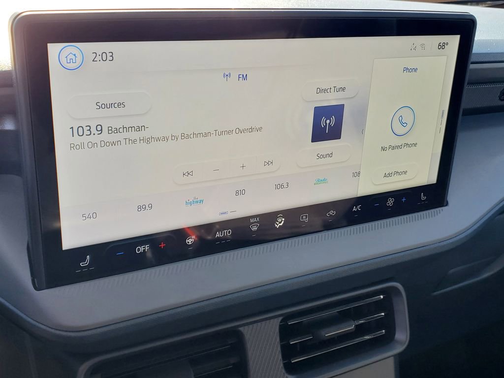 New 2025 Ford Maverick XLT w/ XLT Luxury Package image 18