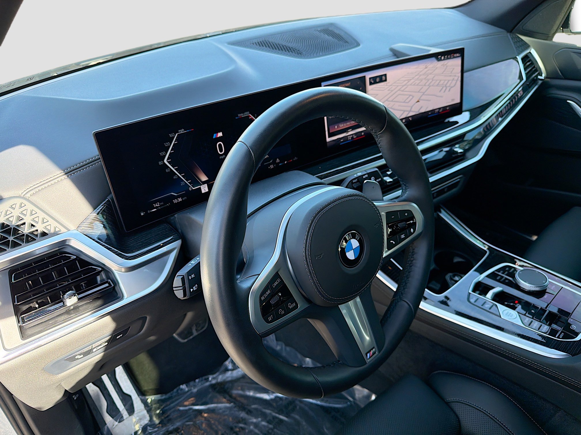 Used 2024 BMW X5 sDrive40i w/ M Sport Package image 25