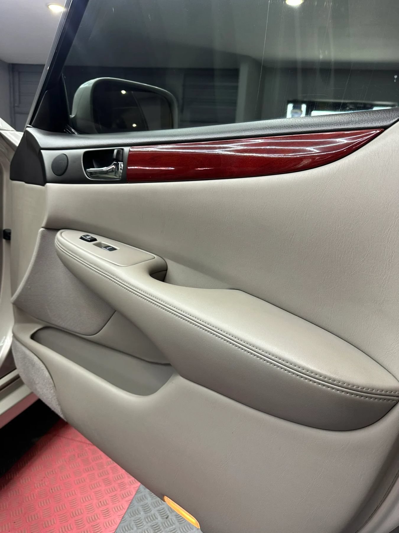 Used 2002 Lexus ES 330 FWD image 23