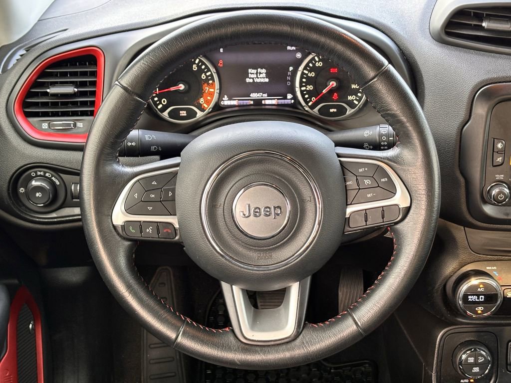 Used 2017 Jeep Renegade Trailhawk AWD/4WD image 11