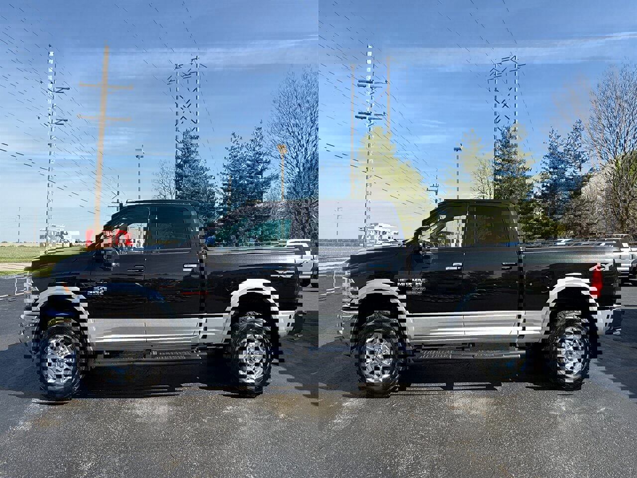 Used 2018 RAM 2500 Big Horn w/ Harvest Edition image 2