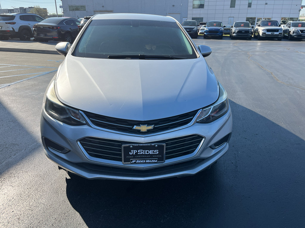 Used 2018 Chevrolet Cruze Premier FWD image 41