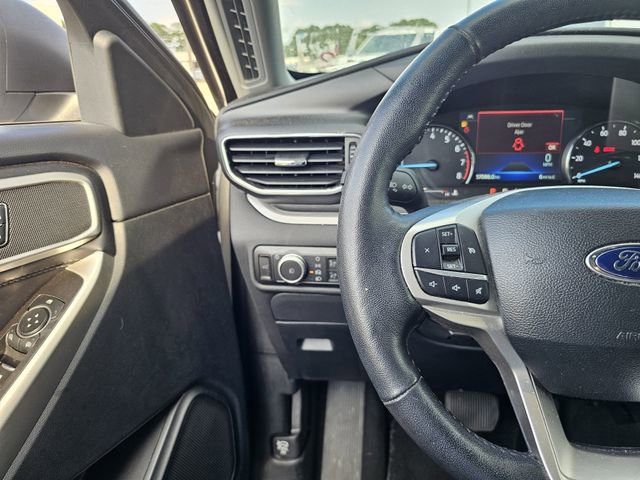 Certified 2023 Ford Explorer XLT w/ Equipment Group 202A image 24