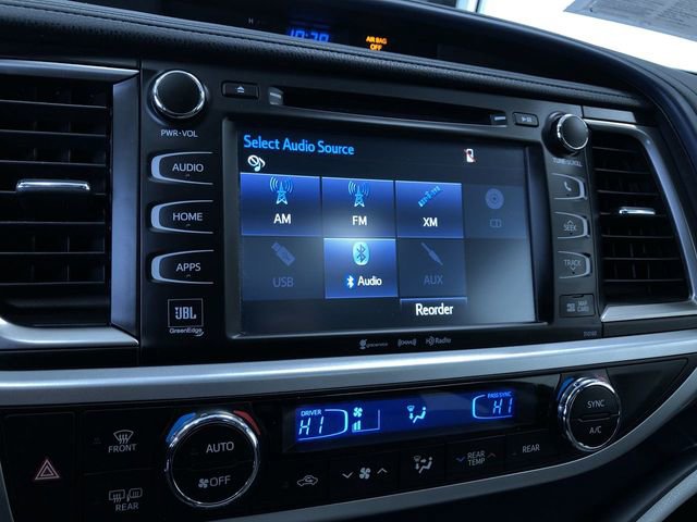 Used 2016 Toyota Highlander Limited image 31