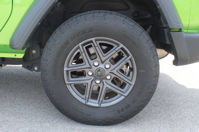 Used 2025 Jeep Wrangler Sport AWD/4WD image 27