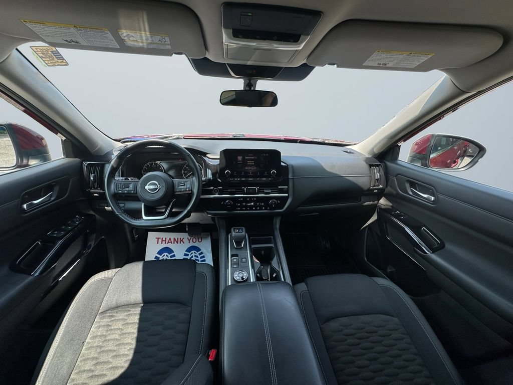 Used 2022 Nissan Pathfinder SV AWD/4WD image 10