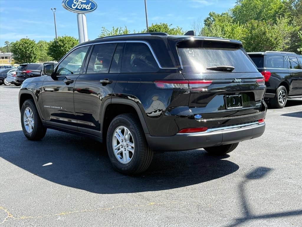 Used 2022 Jeep Grand Cherokee Laredo w/ Luxury Tech Group I image 6