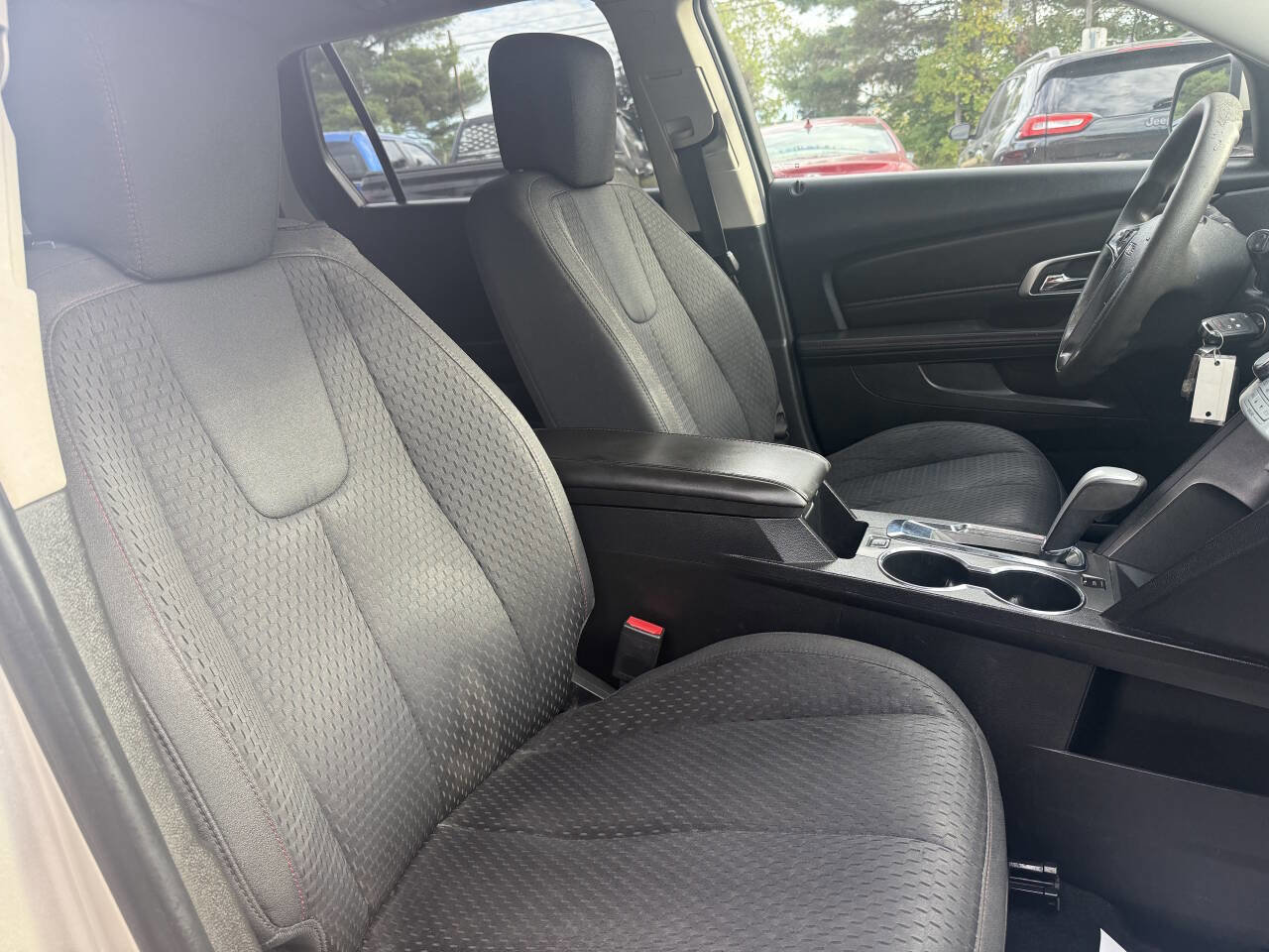 Used 2015 GMC Terrain SLE w/ LPO, Protection Package FWD image 16