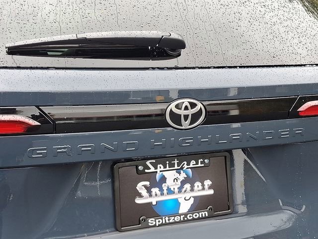 New 2026 Toyota Grand Highlander Platinum image 22