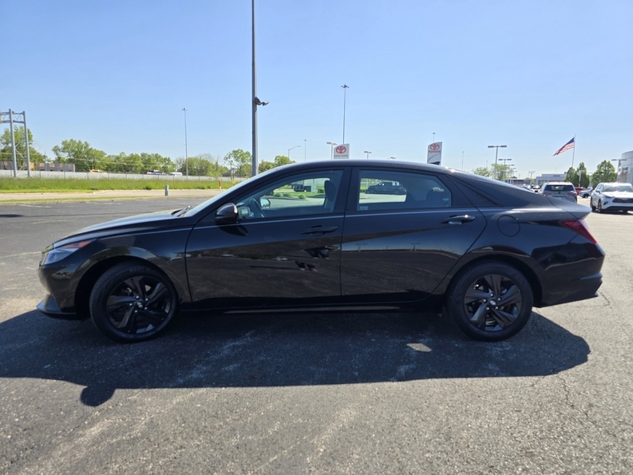 Used 2022 Hyundai Elantra SEL FWD image 12