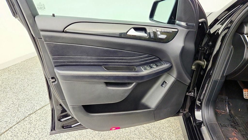 Used 2018 Mercedes-Benz GLE 43 AMG 4MATIC image 11