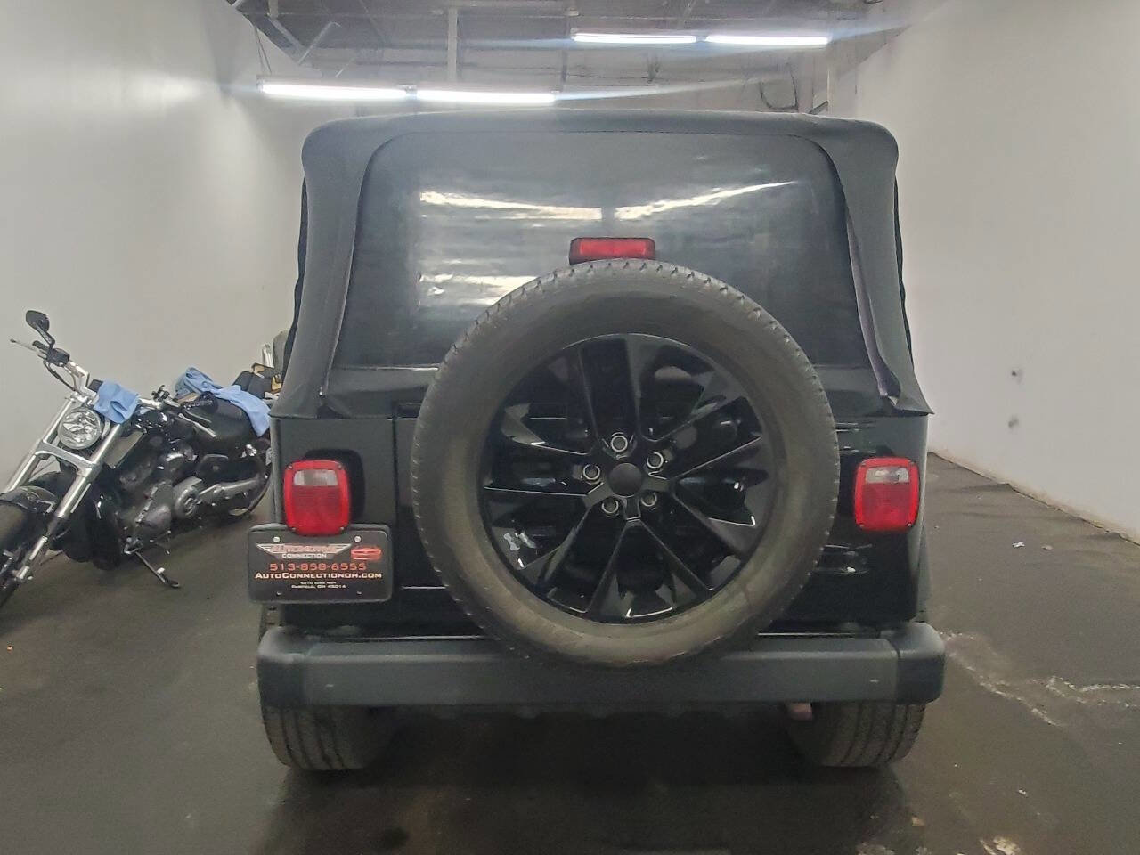 Used 2004 Jeep Wrangler SE image 6