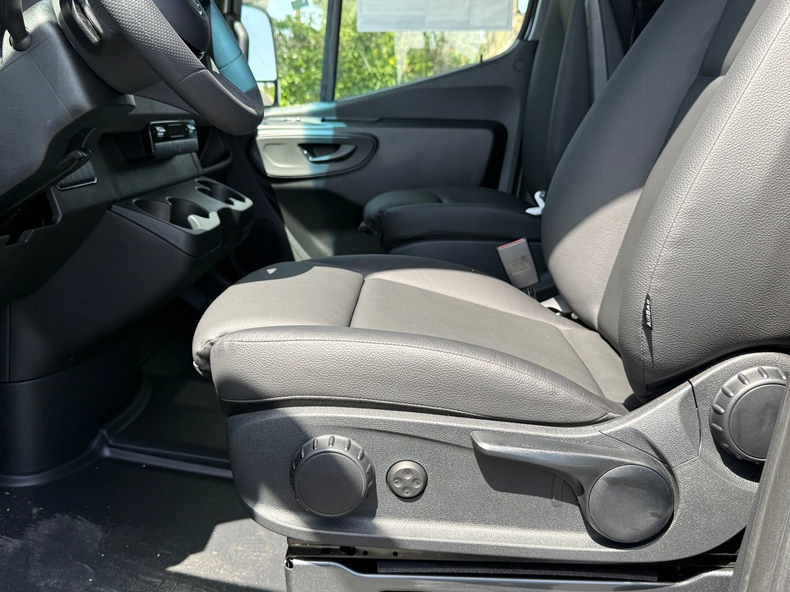 New 2025 Mercedes-Benz Sprinter 2500 image 23