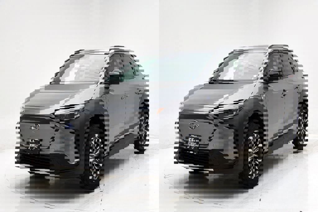 Used 2024 Subaru Solterra Premium image 2