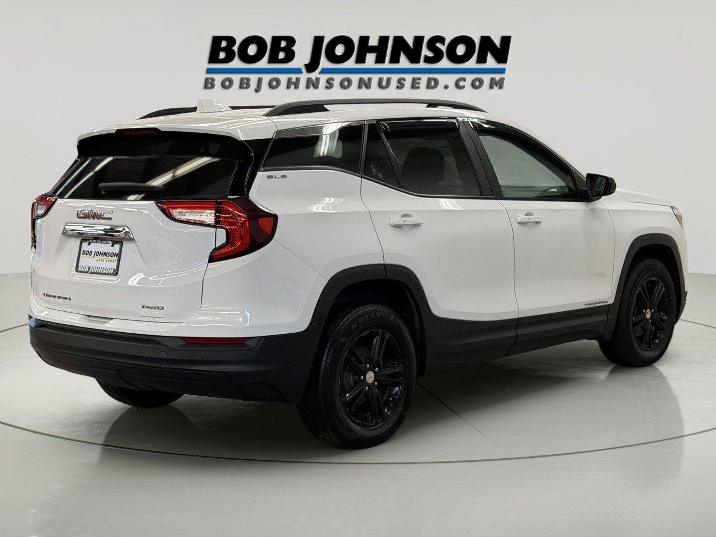 Used 2022 GMC Terrain SLE w/ Driver Convenience Package AWD/4WD image 11