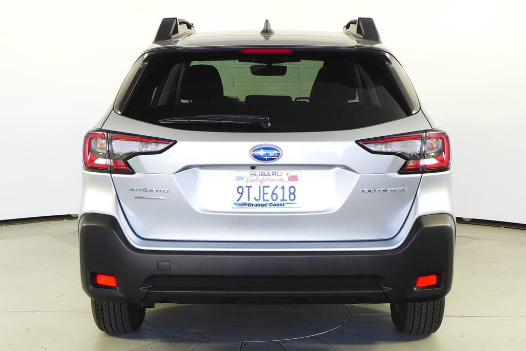 Certified 2025 Subaru Outback Premium image 8