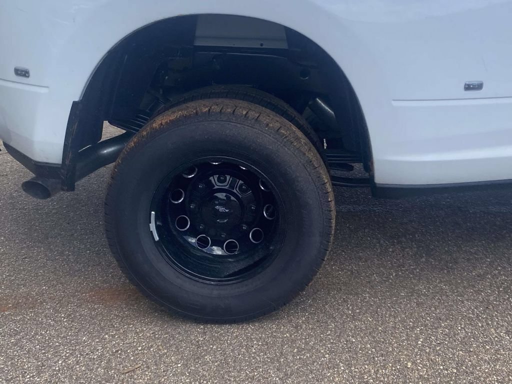 New 2026 RAM 3500 Big Horn AWD/4WD image 8