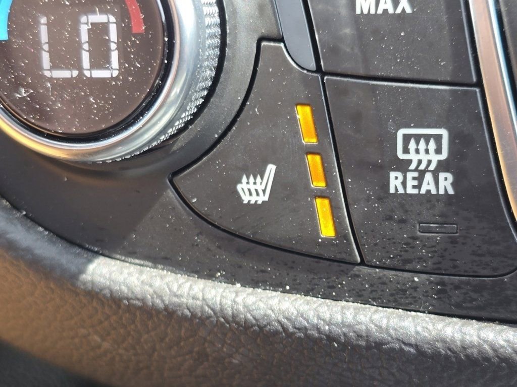 Used 2024 Chevrolet Equinox LT w/ LPO, Floor Liner Package image 4