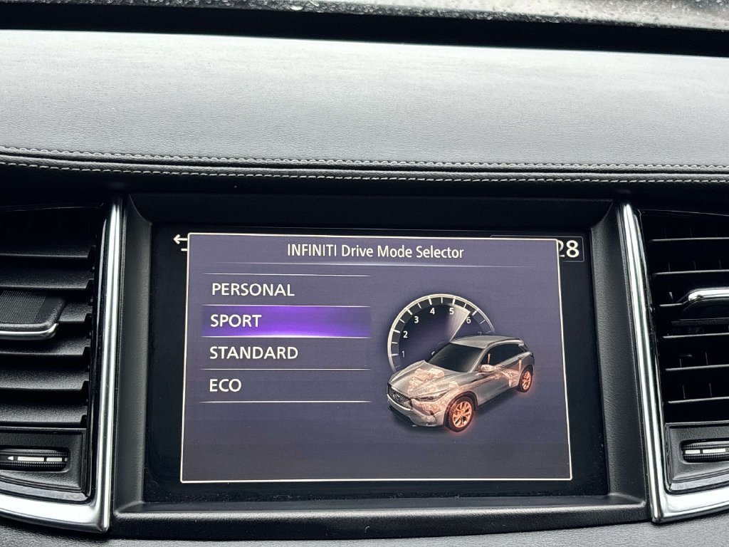 Used 2023 INFINITI QX50 Luxe AWD/4WD image 24