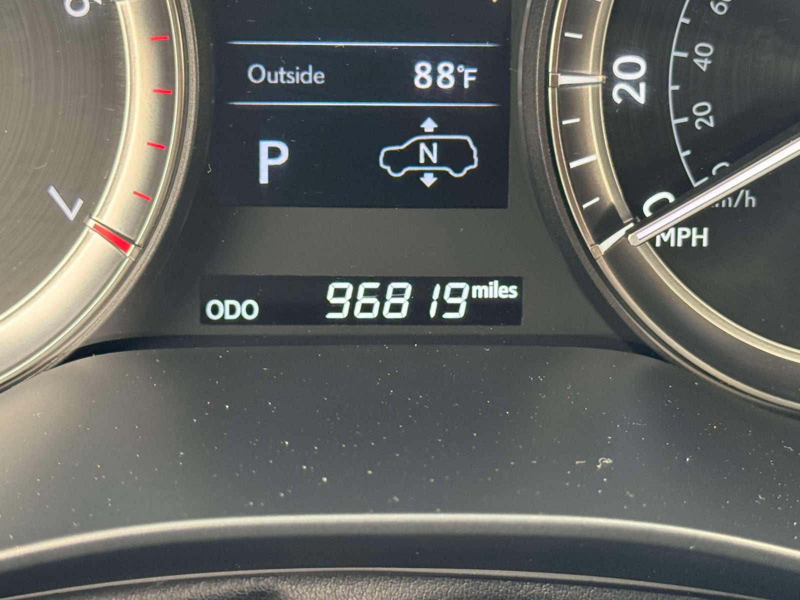 Used 2019 Lexus LX 570 4WD w/ Luxury Package image 31