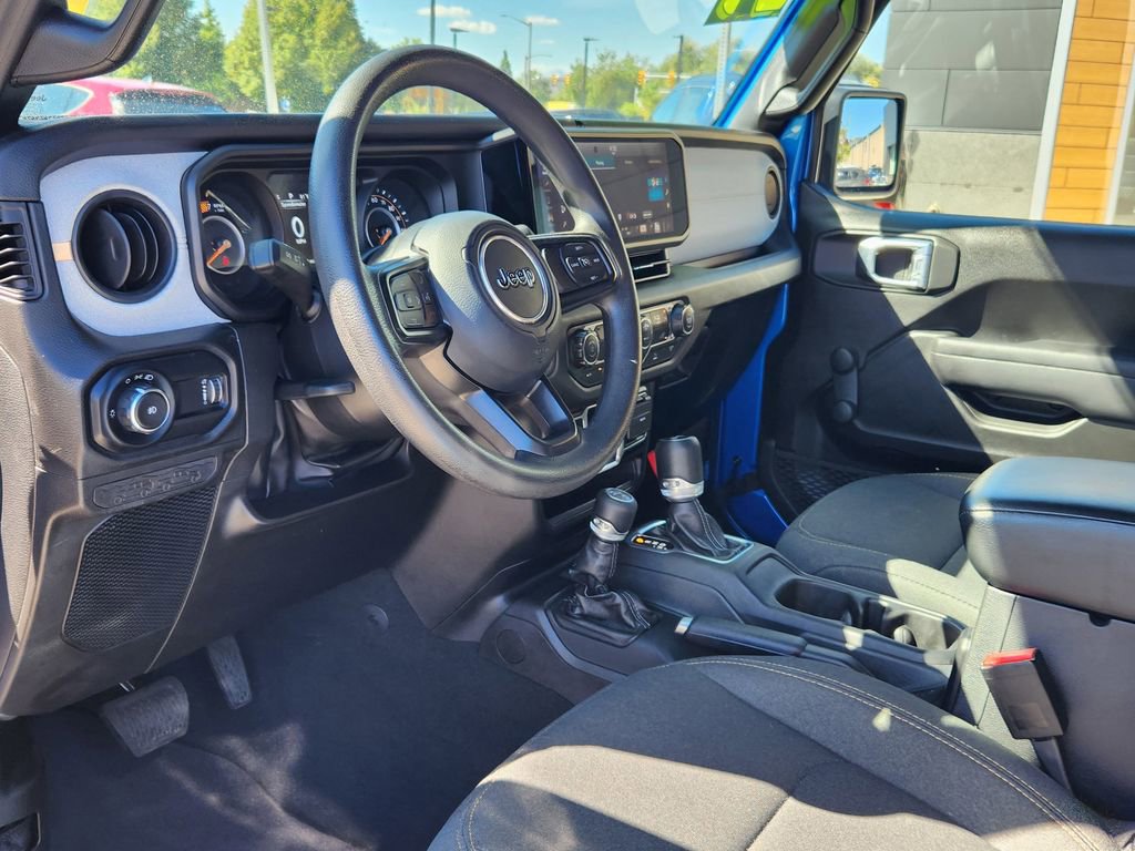 Used 2024 Jeep Wrangler Sport image 9