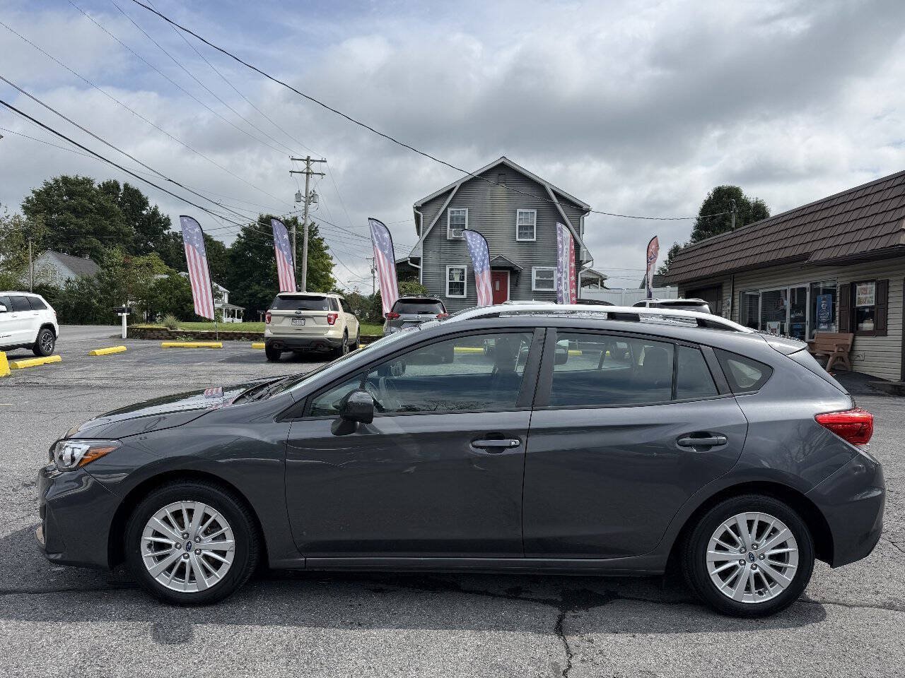 Used 2018 Subaru Impreza 2.0i Premium w/ Eyesight & BSD & Rcta AWD/4WD image 2