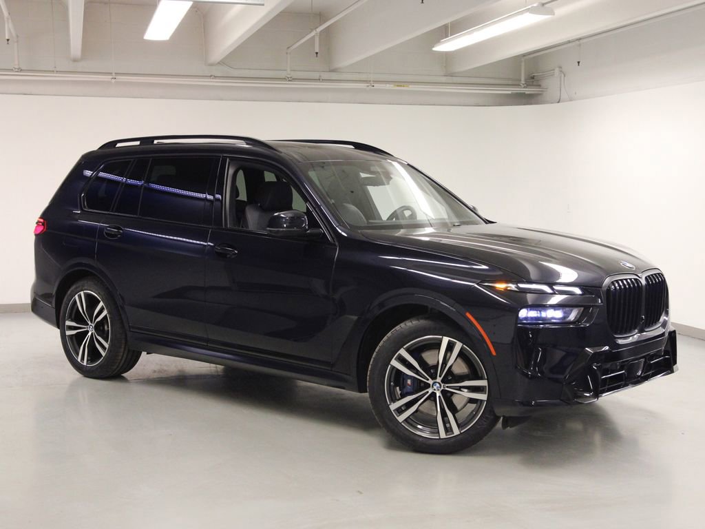 Used 2023 BMW X7 xDrive40i w/ Executive Package image 4