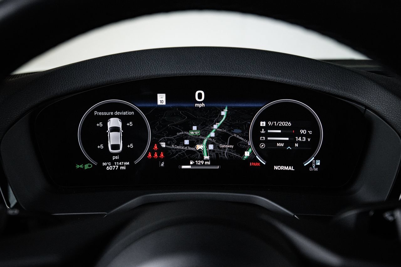 Certified 2025 Porsche Panamera image 15