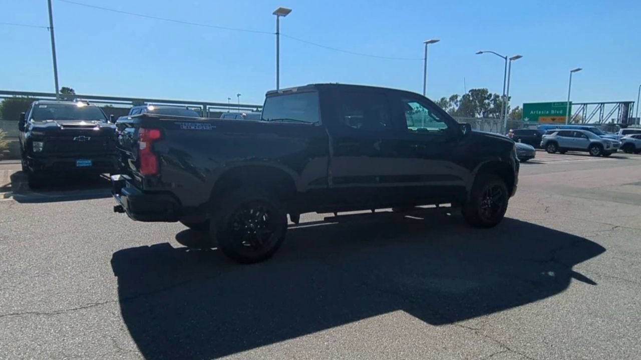 Used 2024 Chevrolet Silverado 1500 LT Trail Boss w/ Protection Package AWD/4WD image 8