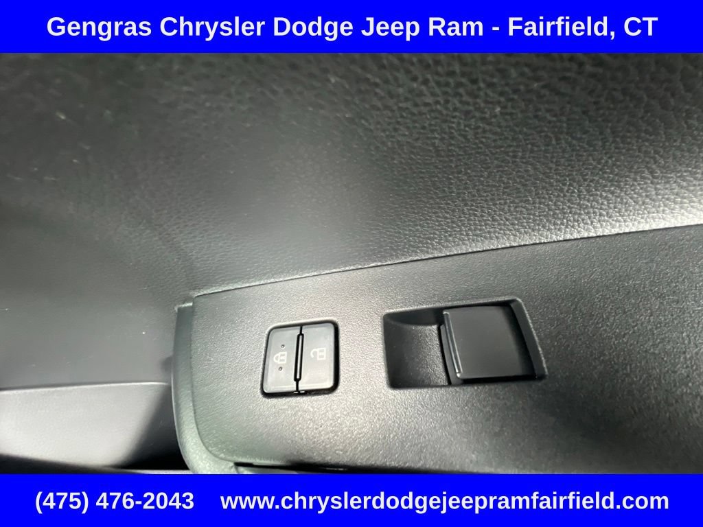 Used 2026 Toyota Corolla Cross L AWD/4WD image 17