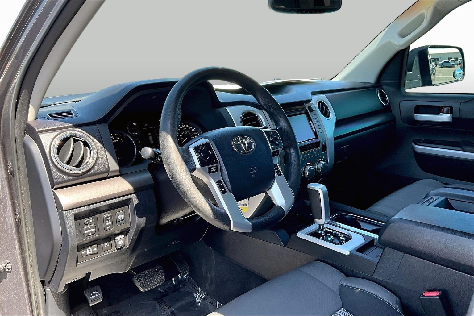 Used 2019 Toyota Tundra SR5 w/ SR5 Upgrade Package RWD image 12