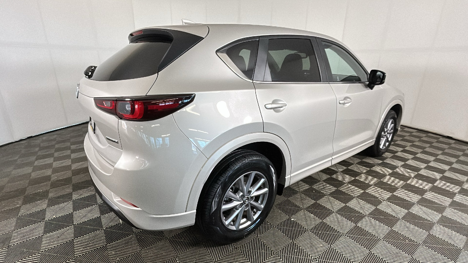 Used 2025 MAZDA CX-5 AWD 2.5 S w/ Preferred Package image 3